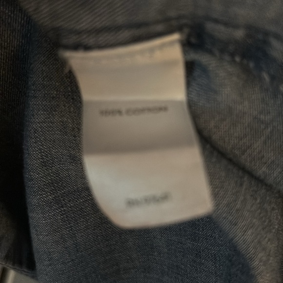 J. Jill Denim Pleated Blouse Size Small Blue Chambray Pintuck Button Down Blouse - Picture 9 of 10